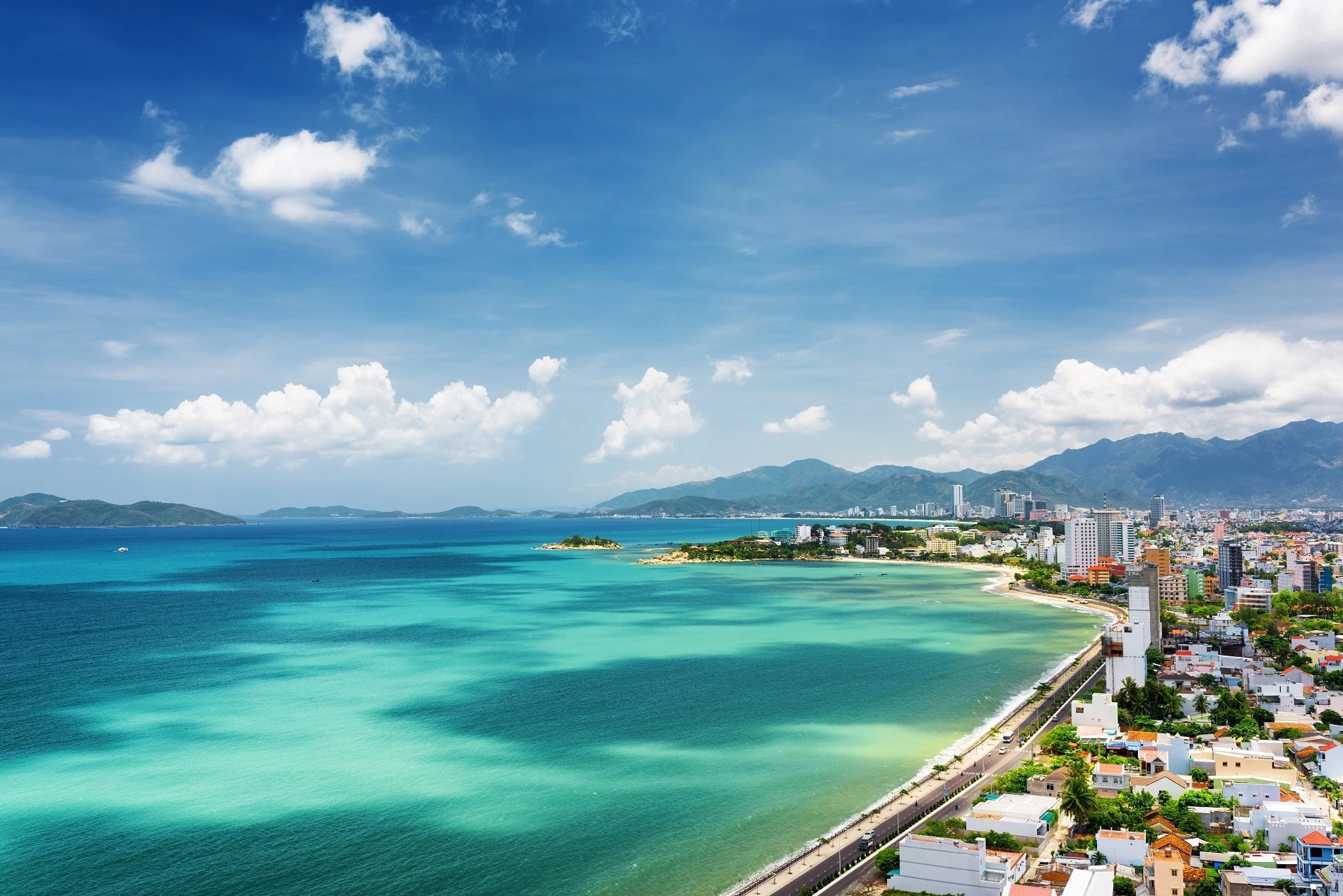Nha Trang is the perfect destination to combine relaxation, entertainment, and the exploration of vibrant coastal culture
